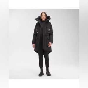 Canada Goose Liberty Parka Black Label
Size S| Brand New | Full Set